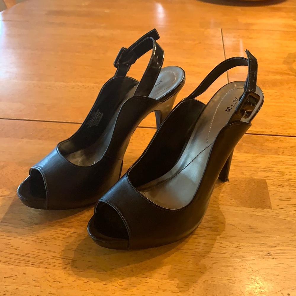 Apt 9 Black High Heel Open Toe Sling Back Size 8 Barely Worn